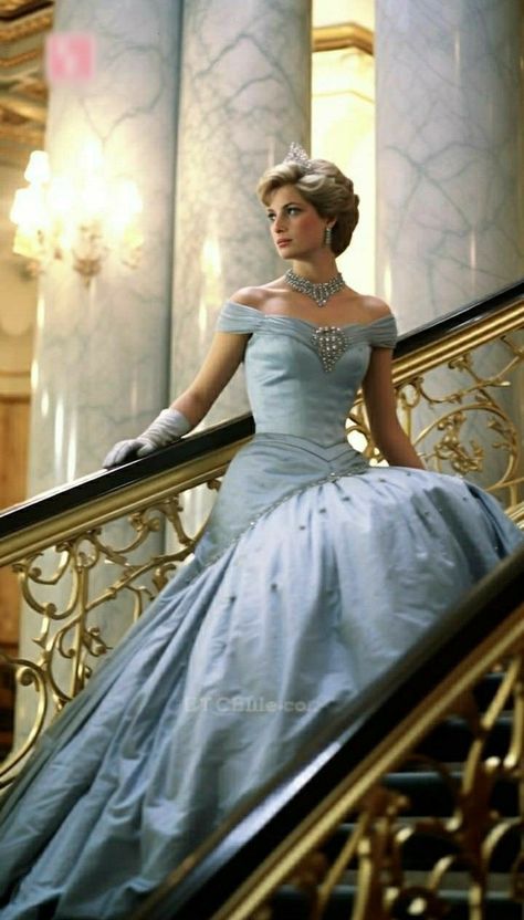 London Clothes, Prințesa Diana, Putri Diana, Estilo Kate Middleton, Princess Diana Fashion, Makeup Black Women, Princess Diana Family, Princess Diana Photos, Princess Diana Pictures