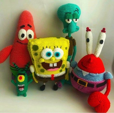 The Best Spongebob Squarepants Pattern Collection For Crocheters ... They Look Exactly Like The Cartoon! #crochet #handmade #diy #spongebob #spongebobsquarepants #giftideas #amigurumi Crochet Toys Free Patterns, Crochet Hack, Crochet Toys Free, Crochet Disney, Fun Crochet Projects, Crochet Doll Pattern, Crochet Toys Patterns, Crochet Art, Spongebob Squarepants