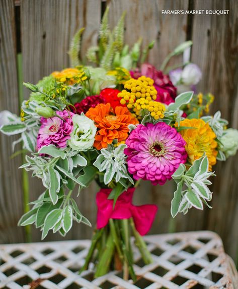 DIY Farmers Market Bouquet Zinnia Wedding Bouquet, Zinnia Bouquet, Farmers Market Flowers, Bridal Bouquet Summer, Modern Wedding Flowers, Zinnia Flowers, Rustic Wedding Bouquet, Rustic Centerpieces, Cut Flower Garden