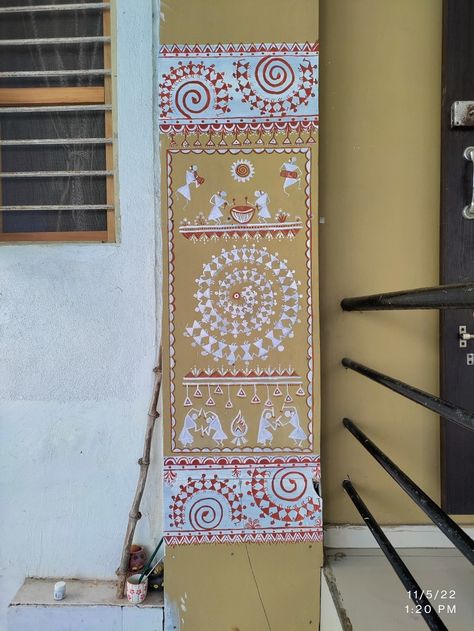 Handmade tribal art , wall painting, paint on pillar, diwali art Painting On Pillar, Worli Painting On Wall, Pillar Painting, Alpana Designs, Diwali Art, Warli Paintings, Belly Flab, Worli Painting, Indian Motif