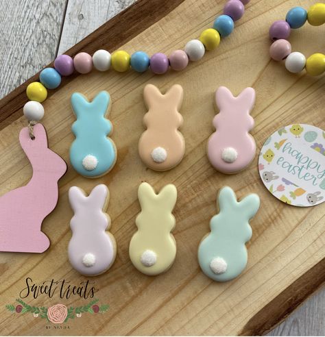 Easter peeps Peep Sugar Cookies, Peep Cookies, Peeps Cookies, Easter Sugar Cookies Decorated, Easter Board, Easter Sugar Cookies, Easter Cookie, Spring Cookies, Easter Peeps