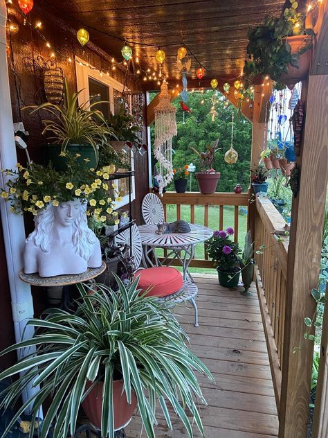 Moody Porch Decor, Eclectic Front Porch Decor, Whimsigoth Front Porch, Porch Decorating With Plants, Eclectic Porch Decor, Eclectic Patio Decor, Whimsigoth Porch, Maximalist Porch, Witchy Front Porch