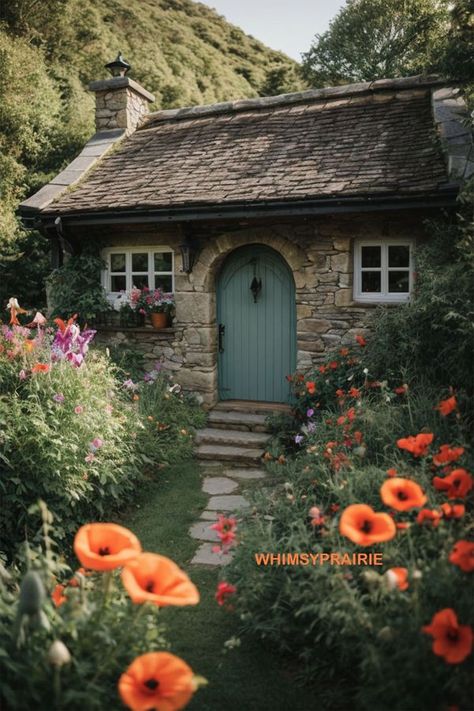 Whimsy Prairie Ms Honey House, Prairie Aesthetic Home, Cottage Core Exterior, Single Story Cottage, Irish Cottage Renovation, Prairie Aesthetic, Small House Inspiration, Architecture Reference, Prairie House