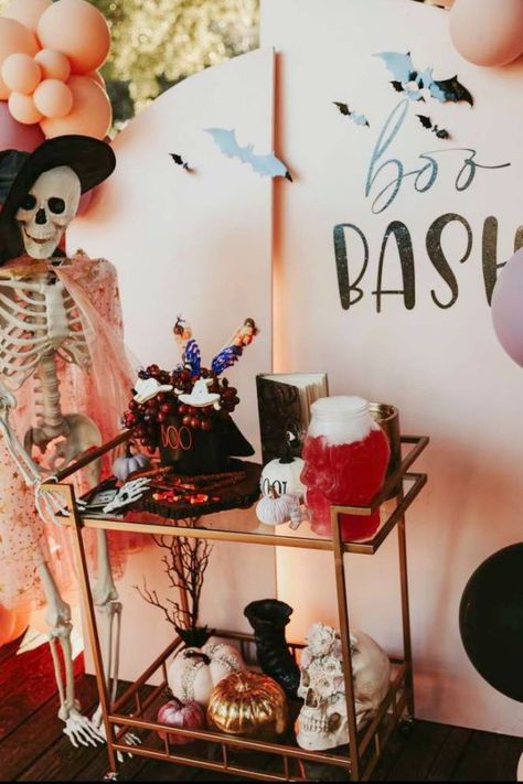 Take a look at this fun ghoulish Halloween party! The party decorations are fantastic! See more party ideas and share yours at CatchMyParty.com Birthday Party Ideas Fall, Fall Themed Birthday Party, Fall Themed Birthday, Fun Halloween Party Ideas, Family Halloween Ideas, Halloween Bingo Cards, Family Costume Ideas, Ghouls Just Wanna Have Fun, Cupcakes Halloween