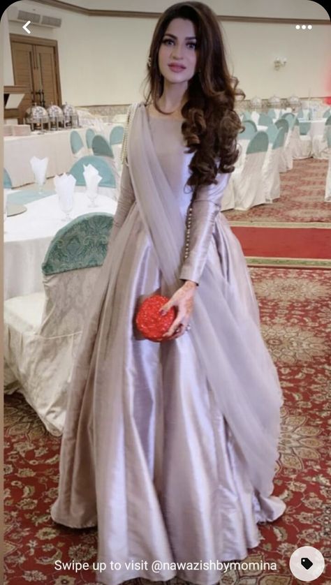 Pakistani Shadi Dresses, Asian Bridal Dresses, Stylish Short Dresses, Pakistani Fancy Dresses, Beautiful Pakistani Dresses, Bridal Dress Fashion, Pakistani Bridal Dresses, Beautiful Dress Designs, Simple Pakistani Dresses