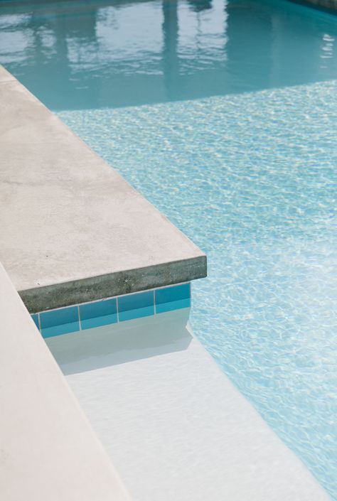 water Swimming Pool Details, Magazine Writing, Stahl House, Rosa Park, Cereal Magazine, House Pool, Pool Water Features, Swimming Pool Tiles, Swimming Pool Water