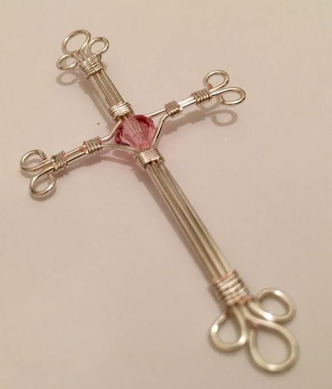 Wire Wrap Cross, Wire Crosses Diy, Things To Make Out Of Wire, Things To Make With Wire, Metal Wire Crafts, Wire Cross Pendant, Wire Wrapped Cross, Jewellery Diy, Wire Wrapped Stone Jewelry