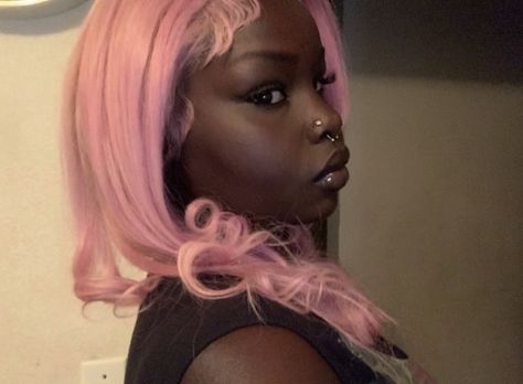 Hair Color For Brown Skin, Light Pink Hair, Dyed Hair Inspiration, Dyed Natural Hair, Dark Skin Beauty, Hair Stylies, Pretty Faces, Face Card, Cool Hair Color