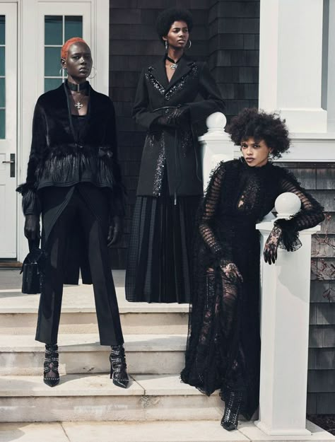 The Black Rebels Of Tswana Rock Afro Goth, Estilo Dark, Look Grunge, Goth Look, Three Women, Black Goth, Afro Punk, Goth Aesthetic, Alt Fashion