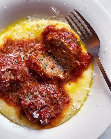 Frankie Recipe, Perfect Meatballs, How To Make Meatballs, Best Meatballs, Pasta Bolognese, Creamy Polenta, Beef Meatballs, Red Sauce, Crushed Tomatoes