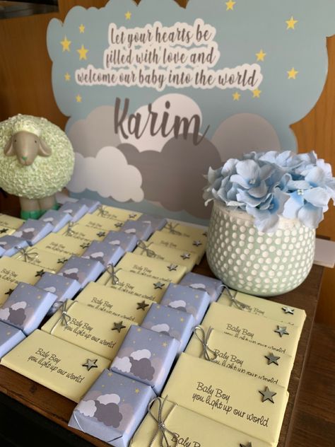 Animal Baby Shower Favors, Chocolate Decoration, Newborn Ideas, Baby Boy Decorations, Chocolate Labels, Chocolate Babies, Chocolate Wrapping, Table Decor Living Room, App Pictures