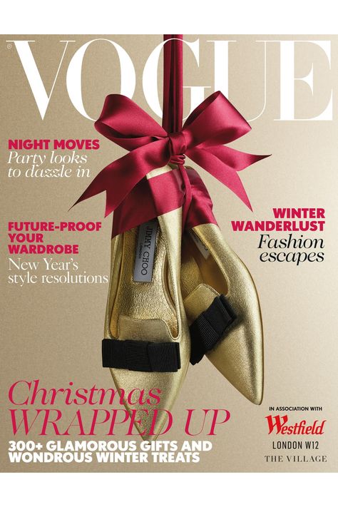 Vogue UK December 2014's Christmas supplement, in association with Westfield, features everything you need to buy (or gently hint at) wrapped up in a big red bow. Christmas Marketing Campaign, Christmas Editorial, Christmas Marketing, Christmas Campaign, Christmas Shoot, Holiday Campaign, Christmas Look, Shoes Photography, Christmas Inspo