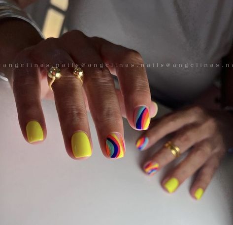 Short August Nails, August Colors Nails, August Nails Short, Summer Nails Colorful, Aesthetics Nails, Nails Aesthetics, Short Nail Inspo, Vibrant Nail Colors, Short Nail Manicure