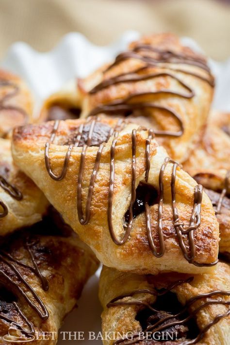 Nutella Puff Pastry Danish - 10 minutes of your time and you can be enjoying these ridiculously delicious danishes as well! Check out the step by step photo tutorial! @Letthebakingbgn |   LetTheBakingBeginBlog.com Danish Recipe Puff Pastry, Puff Pastry Danish, Pastry Danish, Nutella Puff Pastry, Puff Pastry Recipes Dessert, Easy Pastry Recipes, Nutella Recipes Easy, Puff Pastry Desserts, Nutella Desserts