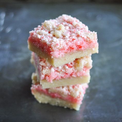 Peppermint Cream Squares // the kitchn Toffee Chocolate, Peppermint Cream, Holiday Cookie Exchange, Square Recipes, Baked Treats, Desserts Vegan, Gingerbread Cake, White Chicken, Chicken Chili