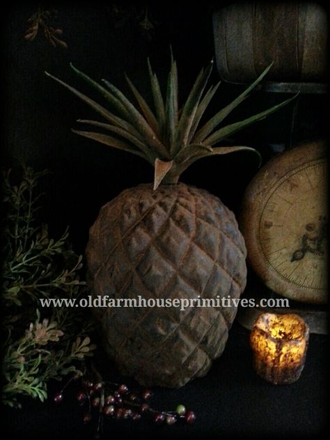 #PWP1 Primitive Solid Beeswax Pineapple (Made In USA) Pineapple Pictures, Primitive Pineapple, 1803 Candles, Country Colonial, Colonial Home Decor, Candles Black, Primitive Rabbit, Primitive Lighting, Americana Vintage