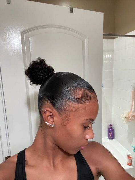 Short Curly Ponytail Natural Hair, Short Hair Slicked Back Bun Black Woman, Natural Hair Quick Styles, Natural Hair Bun Styles For Black Women, 4c Natural Short Hairstyles, No Part Bun, Slick Hairstyles Baddie Short Hair, No Part Slick Back Bun, No Part Slick Back