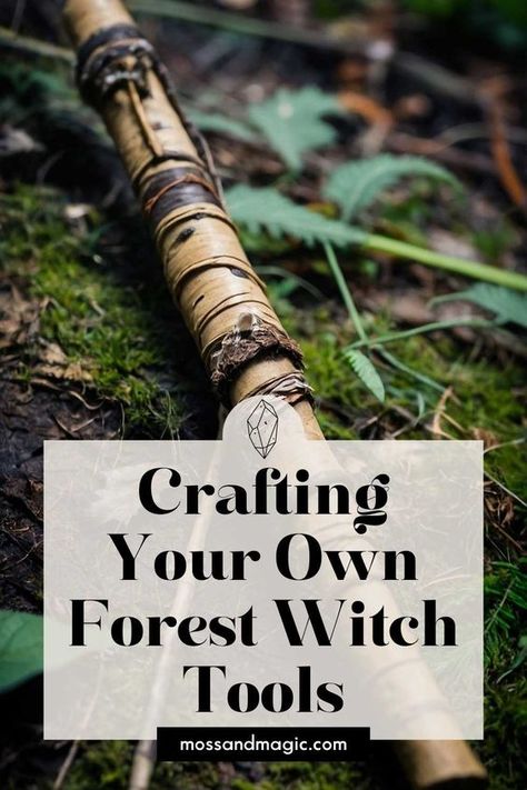 As a forest witch, creating your own tools from the natural world not only enhances your connection to nature but also imbues your magical practice with a deeply personal touch. Crafting tools from items found in the forest allows you to harness the intrinsic energies of the earth. Witchy Things To Do In The Woods, Diy Witch Wand, Witchy Wood Burning Ideas, Wiccan Decor Diy, Metaphysical Crafts, Crystal Wand Diy, Witchy Crafts To Sell, Witchy Crafts Diy, Goblincore Crafts