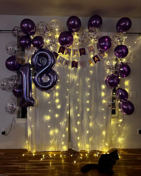 Decorating For 18th Birthday, Photo Background Birthday, 18th Birthday Decorations Aesthetic, Fairy Light Birthday Decor, 18th Birthday Party Ideas Decoration Photo Backdrops, 18th Birthday Backdrop Ideas, Diy 18th Birthday Decorations, 18th Party Decorations, 18th Birthday Background