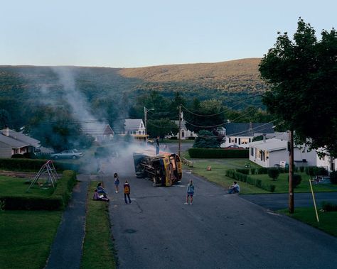 Small Town Mystery, Gregory Crewdson, Narrative Photography, Twilight Photos, Small Town America, William Eggleston, American Photo, Popular Photography, Edward Hopper