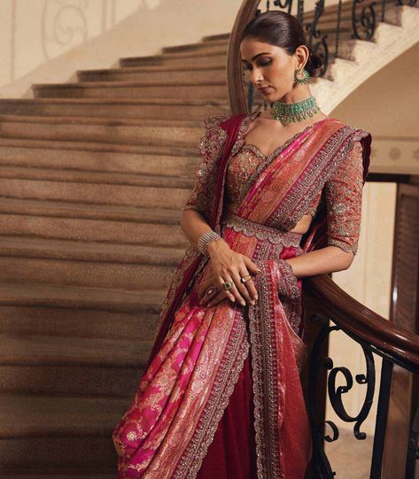 Jayanthi Reddy, Reception Saree Look, Reception Saree For Bride, Reception Sarees, Hot Pink Fabric, Reception Saree, Half Saree Lehenga, Indian Sari Dress, Indian Outfits Lehenga