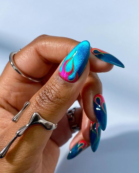 My August wrapped 🎀 Learn how to create similar cat eye designs in my online workshop - DM to join ❇️ 💙🍯 🩵🔥 💛x🦷 in collaboration with @jennieshaw 🧞‍♀️ 🍊 🐚 🚀 💧 _ _ #nailart #nailsoftheday #nailstagram #explorepage#nailinspo #stilettonails #nails #nailitdaily#nails#naildesigns #nailartreel #springnailart #chrome#chromenails #chromenailart #pinknails #gold #fallnails #silver#cateye#cateyenails #magneticnails #glass #summernails#nailartist #nailinspiration #colourfulnails Fall Cateye Nails Designs, Cat Eye Nails With Chrome, Cat Eye Aura Nails, Cool Chrome Nails, Cat Eye Nails With Design, Dragon Eye Nails, Chakra Nail Art, Fall Cateye Nails, Cat Eye Design Nails