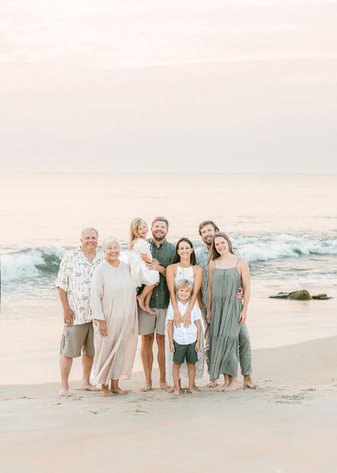 A light and airy extended family beach portrait taken at sunrise in St. Augustine Beach, Florida. Neutral Family Beach Pictures, White Beach Pictures Family Portraits, Mexico Beach Family Photos Outfits, Big Family Beach Pictures Outfits, Beach Pictures Large Family, Family Outfits For Photoshoot, Clothing Ideas For Beach Photos, Family Beach Photo Color Scheme, Family Beach Wedding Outfits