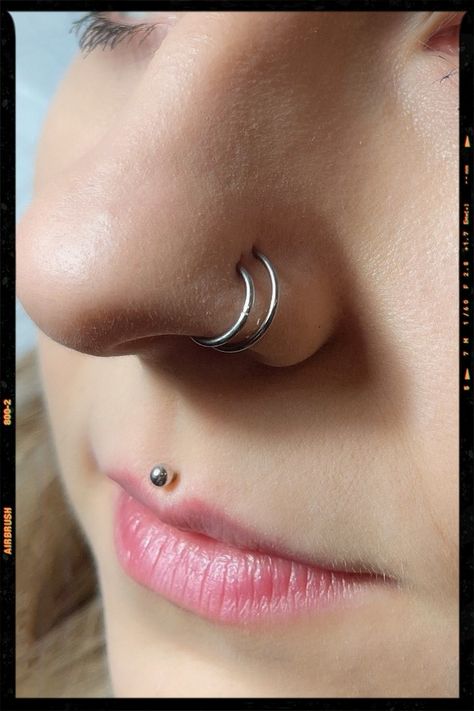 Double Nose Piercing Ring, Double Nose Piercing Hoop And Stud, Double Ring Nose Piercing, Double Nose Piercing Aesthetic, Double Nostril Piercing Same Side, Double Nose Piercing Same Side, Double Nostril, Louis Aesthetic, Double Nostril Piercing