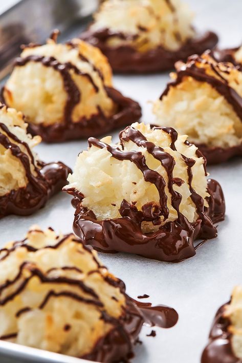 Chocolate-Dipped Macaroons Are Perfect For Both Easter And PassoverDelish Creative Cookie Recipes, Chocolate Coconut Macaroons, Coconut Macaroons Recipe, Passover Desserts, Chocolate Macaroons, Macaroon Recipes, Passover Recipes, Almond Joy, Coconut Macaroons