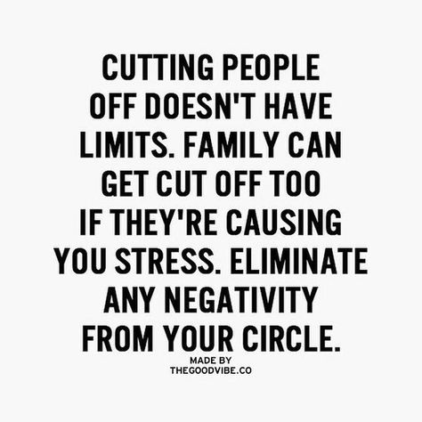 Damn ain't that the truth!!! Haha Toxic Family Quotes, Quotes Family, Toxic Family, 20th Quote, Motivational Quotes For Students, Moving On Quotes, Life Quotes Love, Trendy Quotes, Toxic People