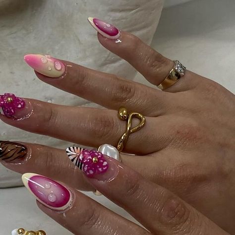 GEL X SPECIALIST | BELL GARDENS CA | 🦓🌸  Inspo @addiisnails                                    #nailart #nailins... | Instagram Nessa Nails, Gold Chrome Nails, Garden Nails, Bell Gardens, Mtv Cribs, Zebra Nails, Grunge Nails, Long Acrylic Nails Coffin, Pearl Nails