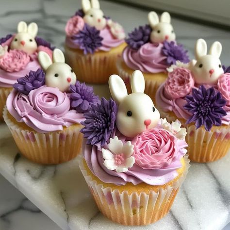 Bunny Birthday Theme, Easter Egg Art, Animal Cupcakes, How To Make Cupcakes, Diet Desserts, Bunny Birthday, Cupcake Bouquet, Fondant Decorations, Easter Cupcakes