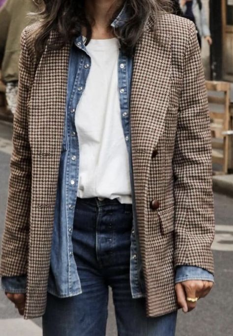 Women’s Business Outfits Winter, Brown Blazer Outfit, Plaid Blazer Outfit, Looks Pinterest, Mode Hippie, Blazer Outfit, Looks Street Style, Blazer Outfits, 가을 패션