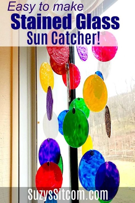 Add a bit of fun color to your window and learn how to make a beautiful and easy DIY faux stained glass sun catcher! A great craft for kids or adults. #ideasforthehome #kenarry Wind Chimes Homemade, Diy Stained Glass Window, Suncatcher Diy, Diy Suncatchers, Wind Chimes Craft, Diy Staining, Window Crafts, Stained Glass Sun, Suncatcher Craft