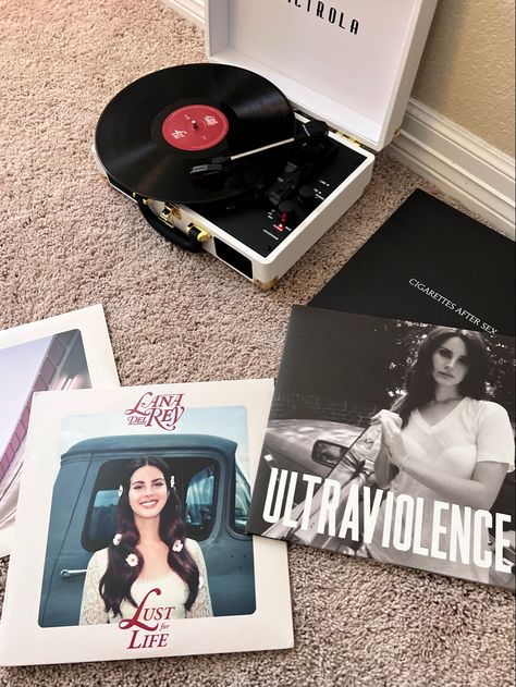 Ultraviolence Album, Love Lana Del Rey, Lana Del Rey Honeymoon, Lana Del Rey Albums, Lana Del Rey Ultraviolence, Vinyl Aesthetic, Lana Del Rey Love, Lana Del Rey Vinyl, Vinyl Collection