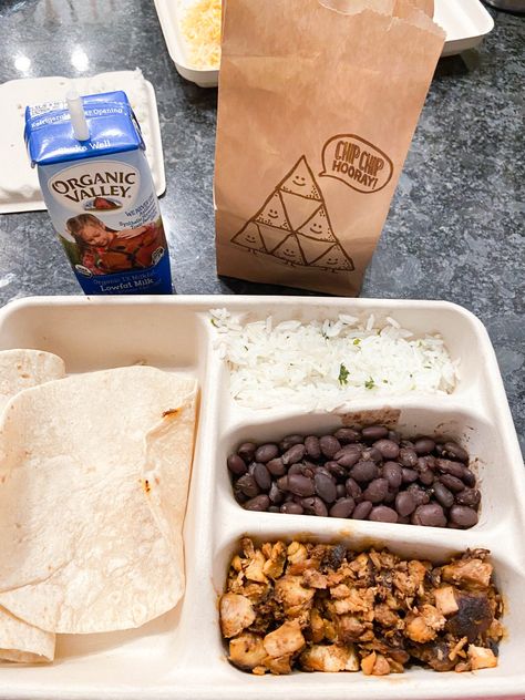 What's inside a Chipotle kids menu - B-Y-O! Chipotle Kids Meal, Green Chili Salsa, Organic Chips, Fast Food Places, Kids Meal, Fresh Tomato Salsa, Organic Chocolate, Preschool Age, Kids Menu