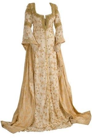 Cream and Gold Medieval Gown Gaun Abad Pertengahan, Medieval Gown, Brothers Grimm, Fantasy Dresses, Fantasy Gowns, Medieval Clothing, Medieval Dress, Medieval Fashion, Fantasy Dress