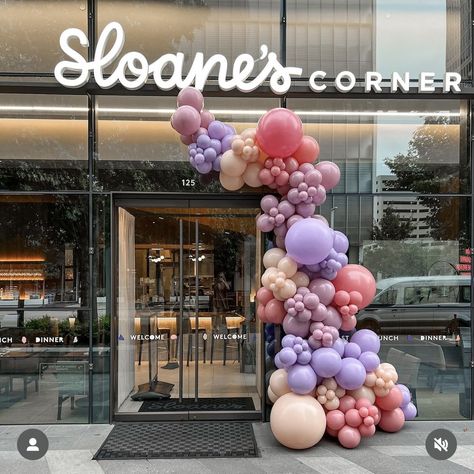 Balloon Garland On Columns, One Color Balloon Garland, Front Porch Balloon Garland, Business Balloons, Corporate Events Decoration, Purple Balloons, Birthday Balloon Decorations, Balloon Centerpieces, Balloon Columns