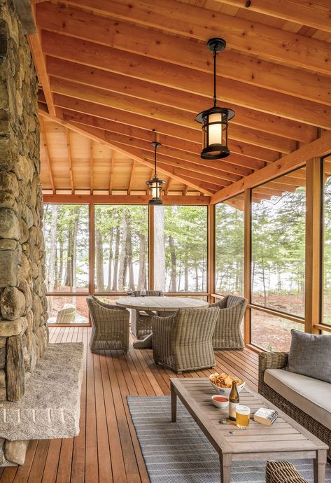 Maine Lake House, Casas Country, Screened Porch Designs, Lake House Interior, Lake Cottage, Lake Cabins, Porch Design, Screened In Porch, Screened Porch