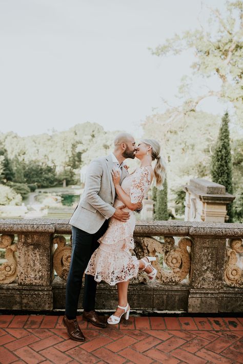 Tulsa engagement photos, engagement session, Tulsa wedding photographer, Philbrook Museum of Art, Philbrook Museum engagement photos Philbrook Museum Photoshoot, Philbrook Museum Engagement Photos, Philbrook Museum Wedding, Museum Couple, Museum Engagement Photos, Philbrook Museum, Tulsa Wedding, Photos Inspo, Marriage License