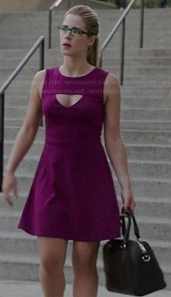 nerd is the new sexy -#Felicity Felicity Smoak Outfits, Emily Rickards, Recreate Outfits, Arrow Season 3, Arrow Felicity, Purple Triangle, Arrow Dress, Tall Girl Fashion, Iris West