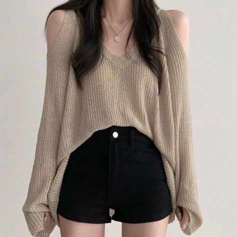 Super Cute Sweater Brand New So No Flaws Korean Clothing Brands, Hollow Out Sweater, Streetwear Fits, Cute Dress Outfits, Loose Long Sleeve, Streetwear Tops, Off Shoulder Sweater, Sweater Brands, Loose Sweater