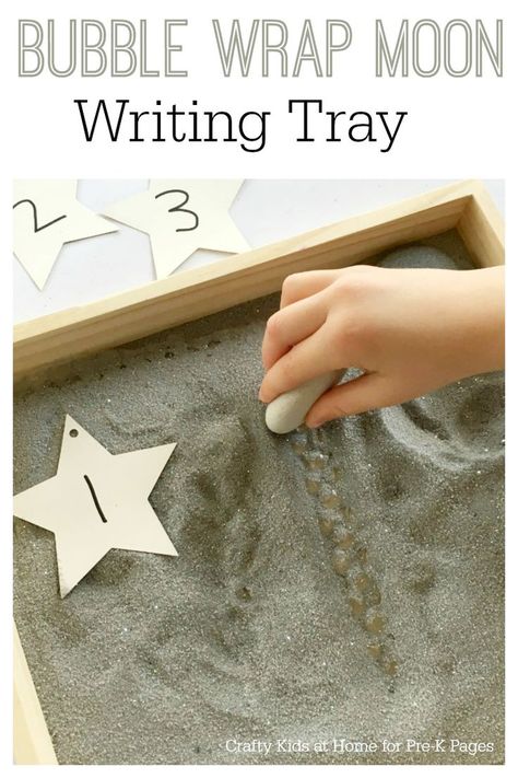 Moon Salt Writing Tray. A fun way to practice writing with your preschool or kindergarten kids at home or in the classroom. Perfect for an outer space or planets theme! - Pre-K Pages Space Lesson Plans, Moon Activities, Space Lessons, Sand Writing, Space Preschool, Space Classroom, Pre K Pages, Sistem Solar, Outer Space Theme