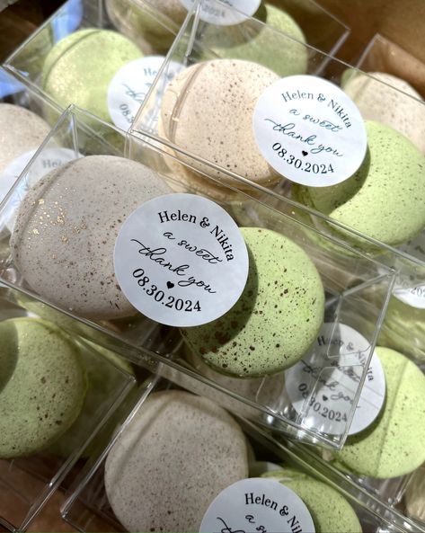 Macaron favour boxes | macaron wedding favours | edible wedding favours | boxed macaron guest favours Macaron Wedding Favors, Wedding Favours Edible, Macaron Wedding Favours, Wedding Favours For Guests, Macaron Wedding, Gift Favors, Favour Boxes, Edible Wedding Favors, Wedding Favor Boxes