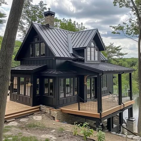 Barndominium Homes, Vermont House, Camp House, Black Houses, Out In Nature, Cabin Inspiration, Barn Style House Plans, Cabin Exterior, Fire Places