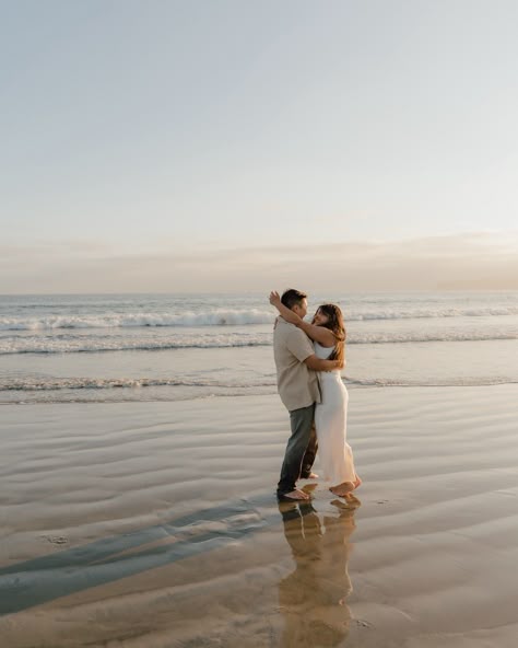 The ocean always makes for the prettiest prop. You can never go wrong with engagement photos on the beach 🌊 #engagementphotos #beachengagementphotos #sandiego Beach Pictures Poses Couples Engagement Photography, Engagement Ocean Photos, Sunrise Beach Engagement Photoshoot, Beach Engagement Session, Ocean Engagement Pictures, Fall Beach Engagement Photos, Coastal Engagement Photos, Engagement Photos On The Beach, Beach Engagement Pictures