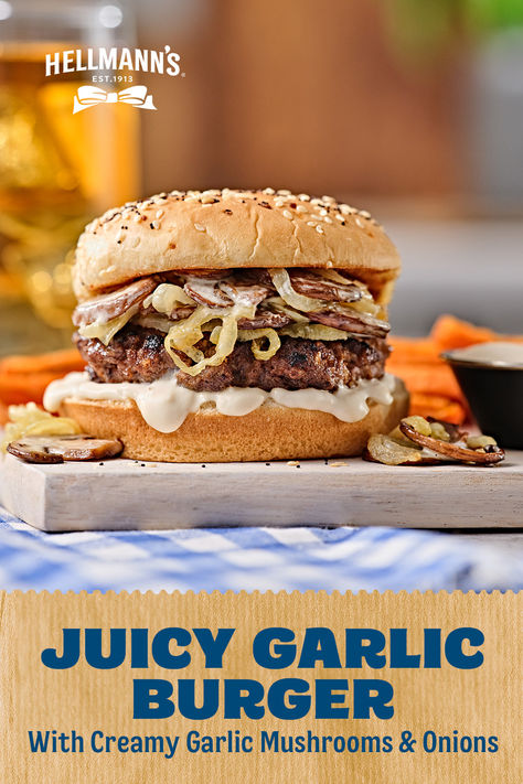 burger with sauteed mushrooms and onions and garlic aioli sauce Burger Sliders Recipes, Gourmet Burgers Recipes, Sliders Recipes, Creamy Garlic Mushrooms, Gourmet Burger, Homemade Burger, Onion Burger, Mushroom Burger, Burger Sliders