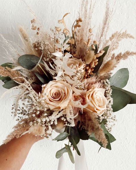 Boho Wedding Tablescape Flowers, Neutral Colored Bouquets, Boho Brownie Wedding Flowers, Rustic Boho Wedding Flowers Bouquets, Wedding Bouquet Boho Chic, Brown Wedding Flowers Bouquets, Wedding Bouquets Rustic Boho, Fall Greenery Bouquet, Down Does For Long Hair