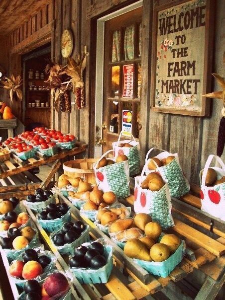 Produce Stand, Ivy House, Fall Fruits, Farm Market, Fruit Stands, Local Farmers Market, Farm Shop, Farm Stand, Farms Living