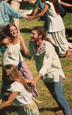 1969 Woodstock, Hippie Commune, Mundo Hippie, Woodstock Hippies, Woodstock Music, Hippie Grunge, Woodstock 1969, Moda Hippie, Quotes Relationships